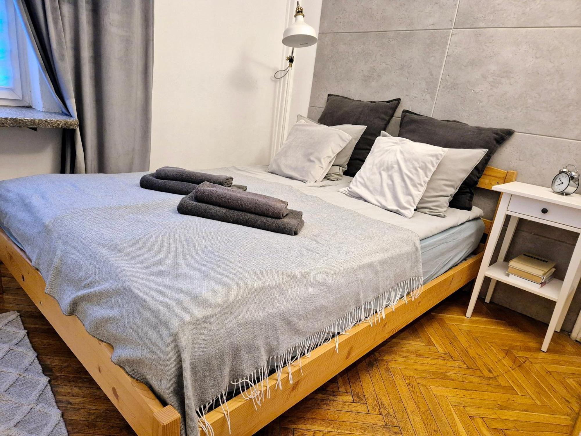 Apartament Miodowa *